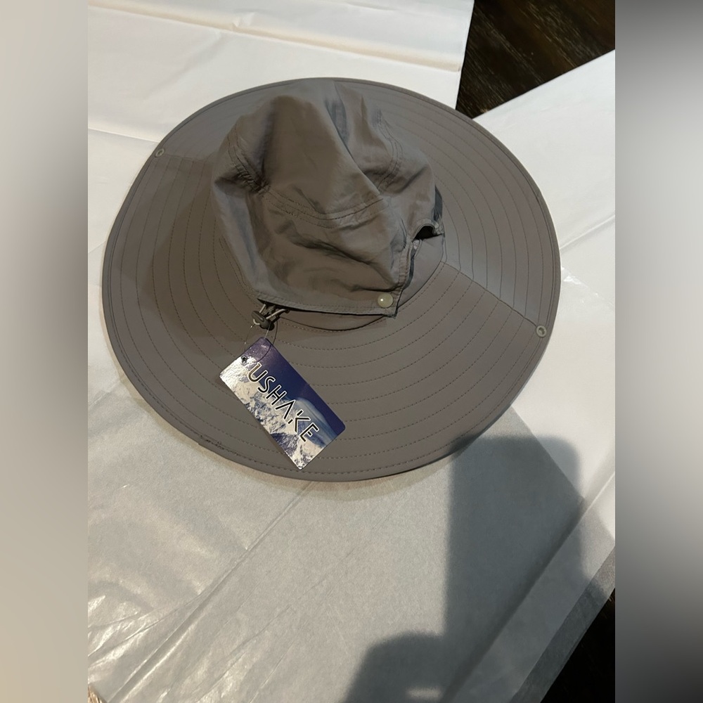 USHAKE Outdoor Bucket Hats,
UPF50+,22.3-23.2 inch, Wide Brim  Hat for Men Women